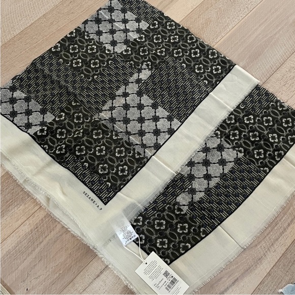 PIO SCARVE- SÉZANE X ANTOINETTE POISSON- Diomonte Print. Green. - Picture 3 of 8